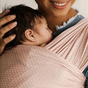 BLUSH SWISS DOT — Solly Baby